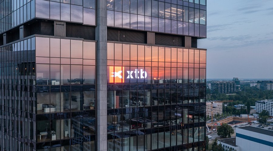 XTB在4月份增加超过25,000个账户后，登顶波兰经纪商排名：报告