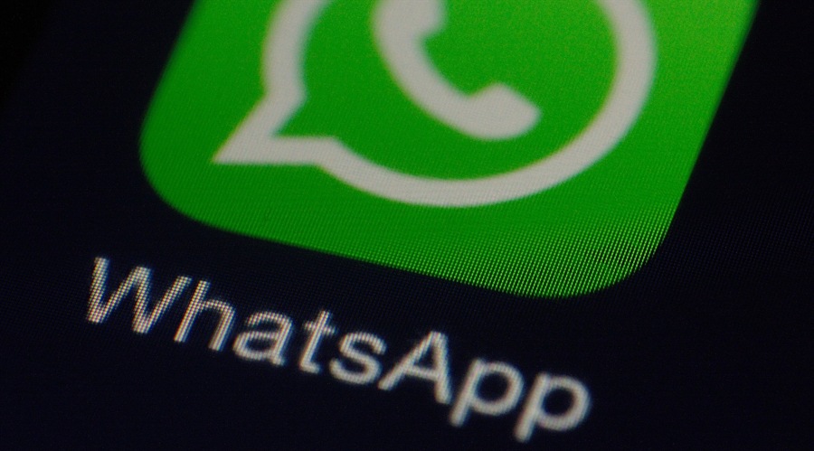 金融行业监管放松的风险：WhatsApp聊天如何引发千亿美元罚款